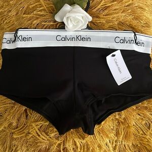 Calvin Klein Boyshorts - Size XS, L